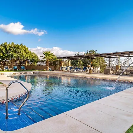 Cozy Home In Periana With Outdoor Swimming Pool Ferienhaus