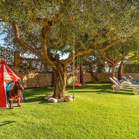 Ferienhaus Cozy Home In Periana With Outdoor Swimming Pool