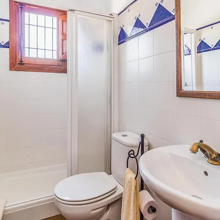 Cozy Home In Periana With Outdoor Swimming Pool Periana