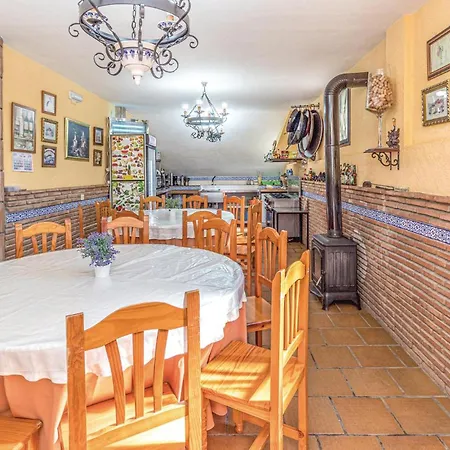 Cozy Home In Periana With Outdoor Swimming Pool Ferienhaus Periana